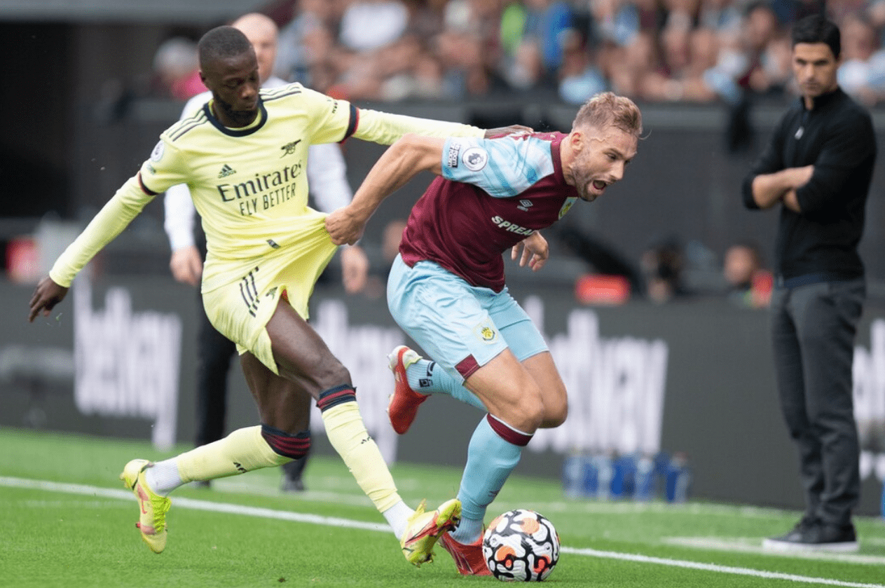 包含转折点多特蒙德门线救险，社区盾关键时刻攻防权衡，管理层满意，赛程密集仍需轮换的词条